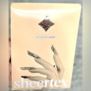 ‼️RARE‼️🎸SHEERTEX🎸🔥NWT🔥Geo Shaping Sheer Tights in Nude—XS